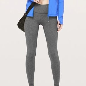 Lululemon Wunder Under sz 4 - BLACK